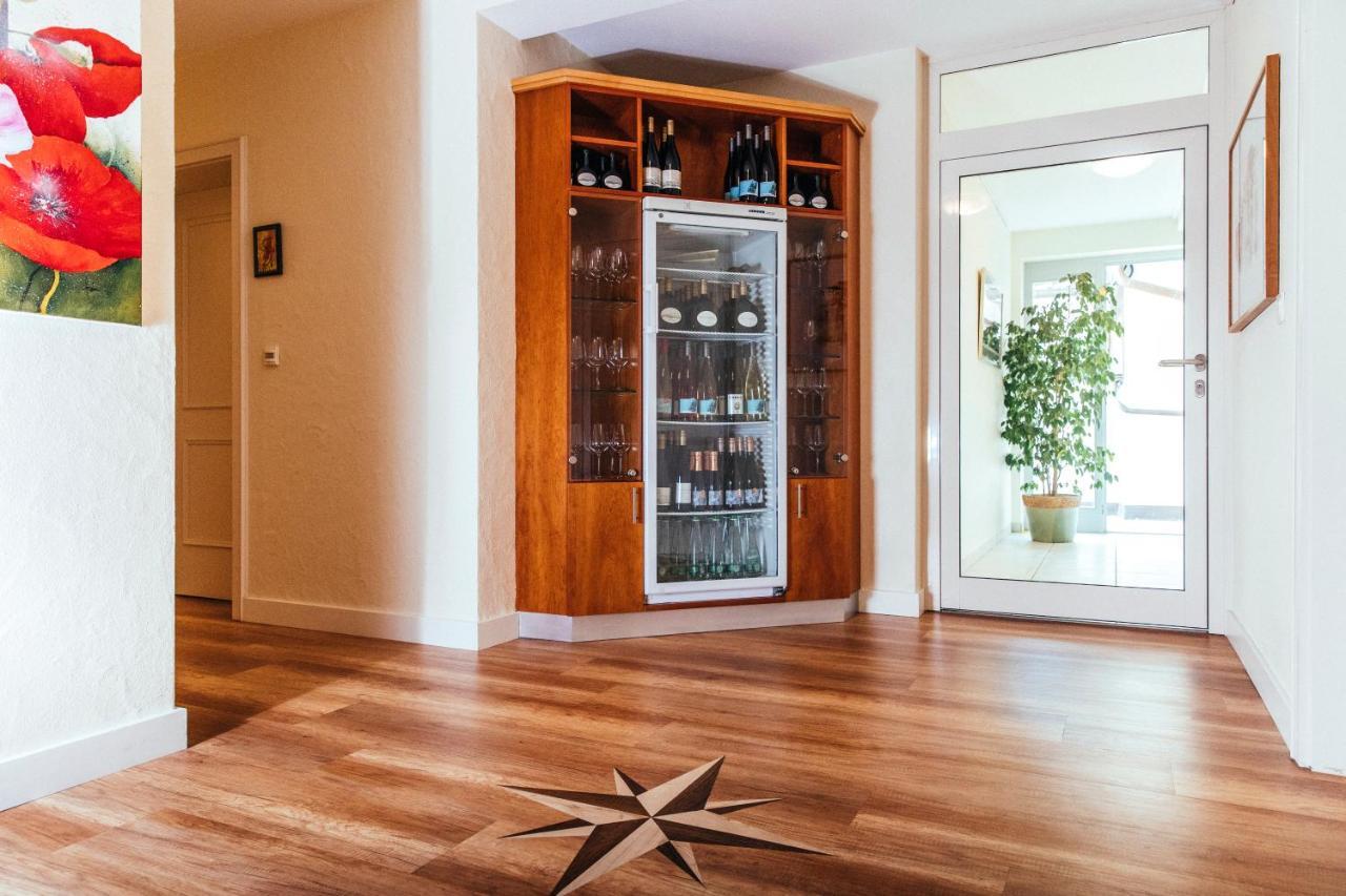 Weingut Pastoriushaus - Artur Steinmann Hotel Sommerhausen Bagian luar foto