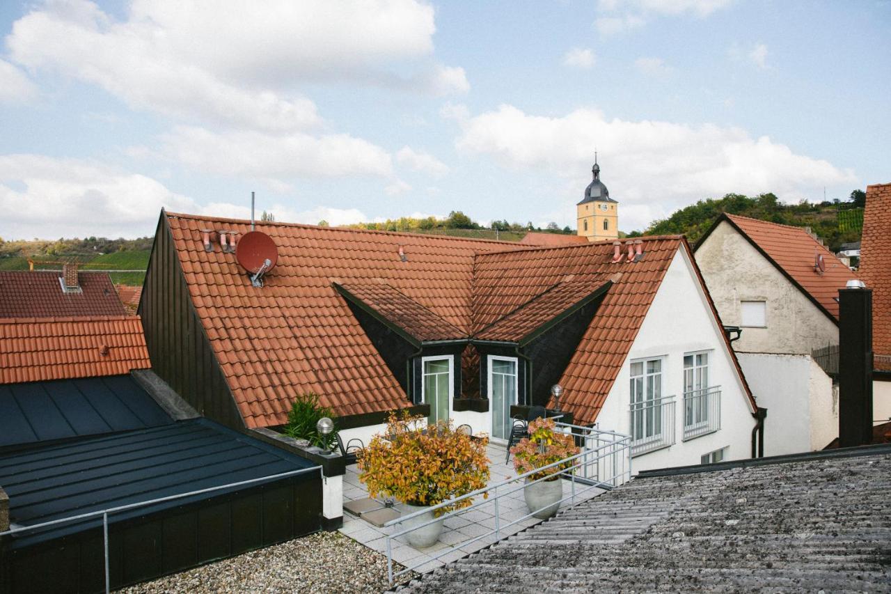 Weingut Pastoriushaus - Artur Steinmann Hotel Sommerhausen Bagian luar foto